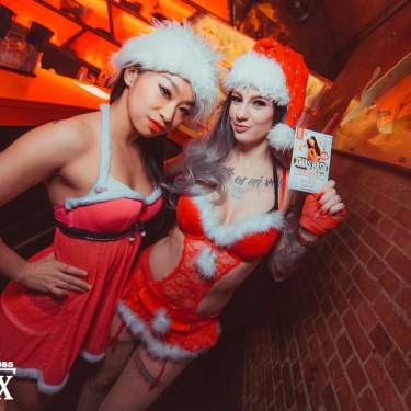 Foto von Santas Sexy Christmas Party